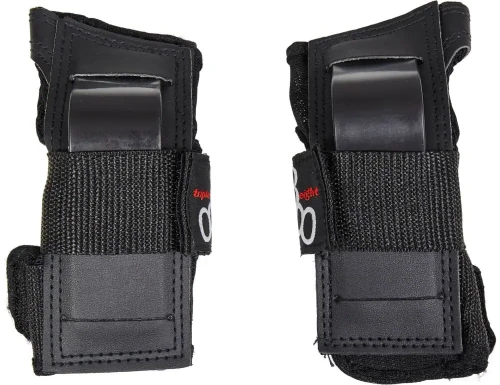 triple-eight-wristsaver-nb.webp